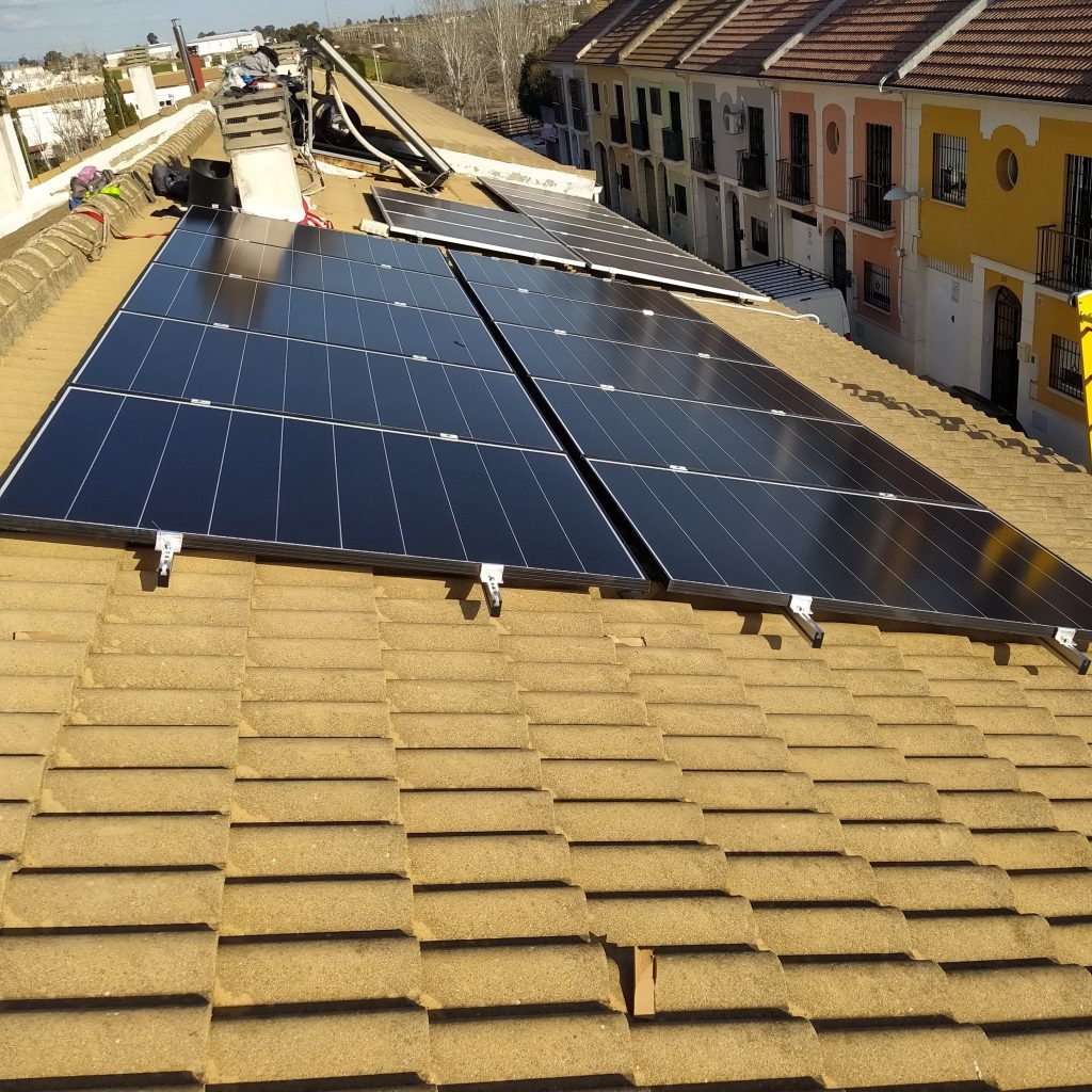 mantenimiento placas solares en sevilla